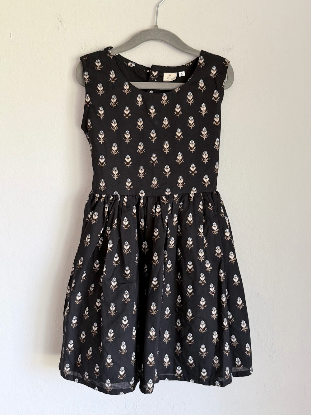 Devi Handmade Girl’s Cotton Print Fit Flare Dress Tie Waist Button Back, Sz 5